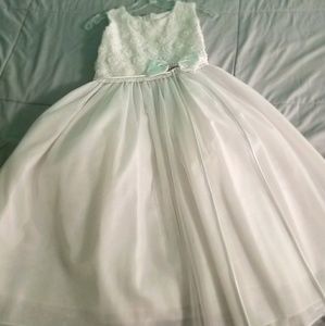 White  dress !